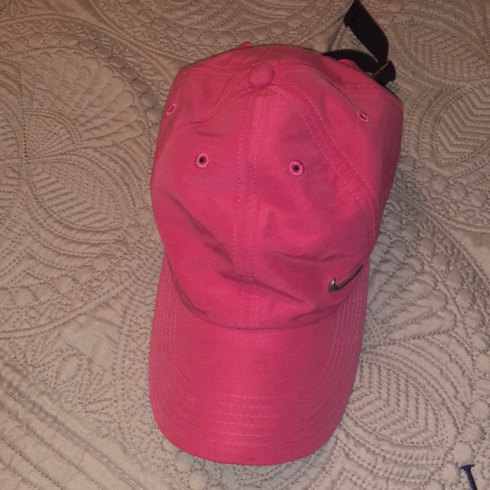 Women’s Pink Nike Hat